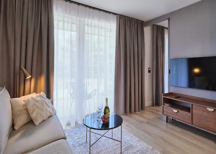 Natura D33 Porto * Łeba